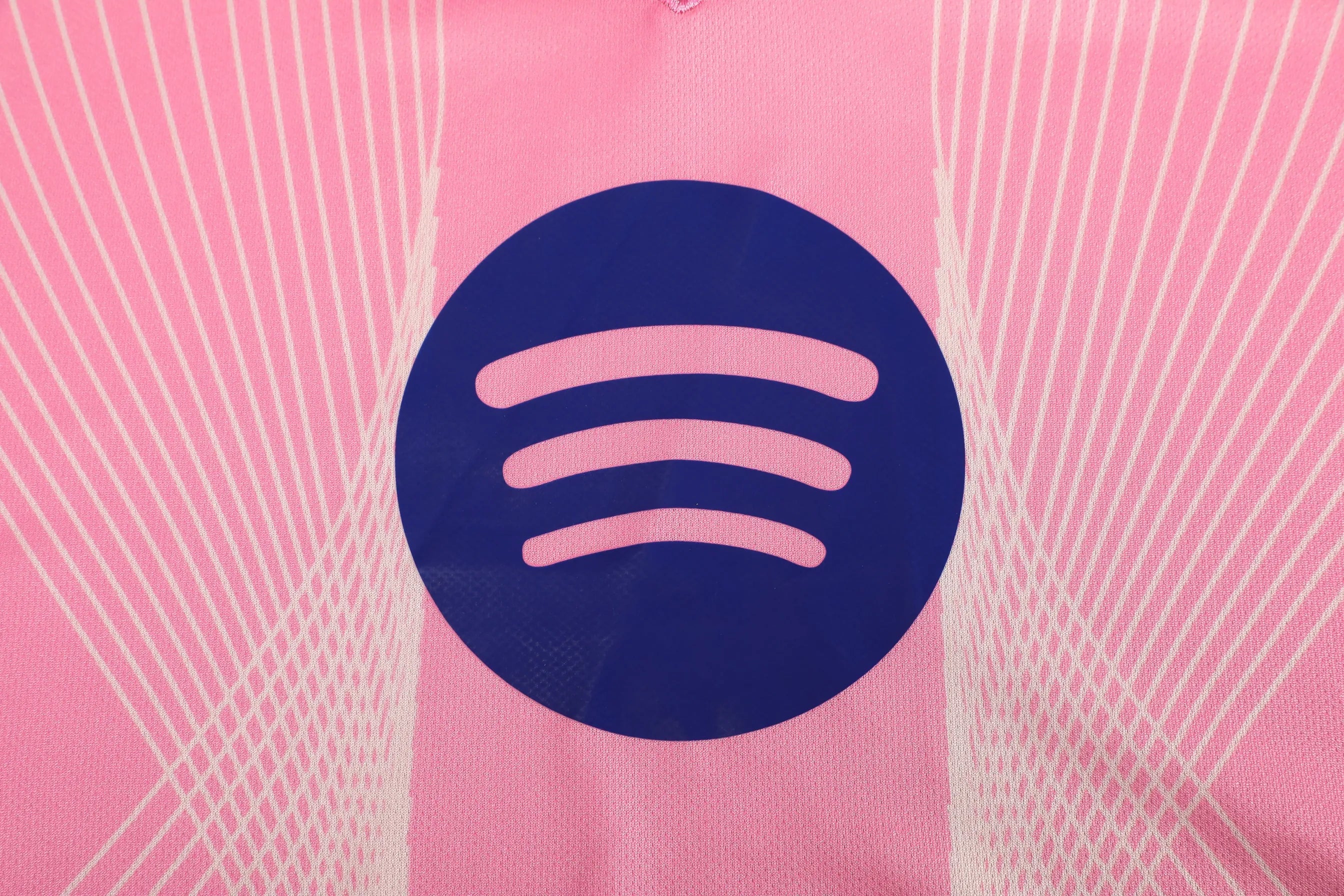 Barcelona pink kit close-up