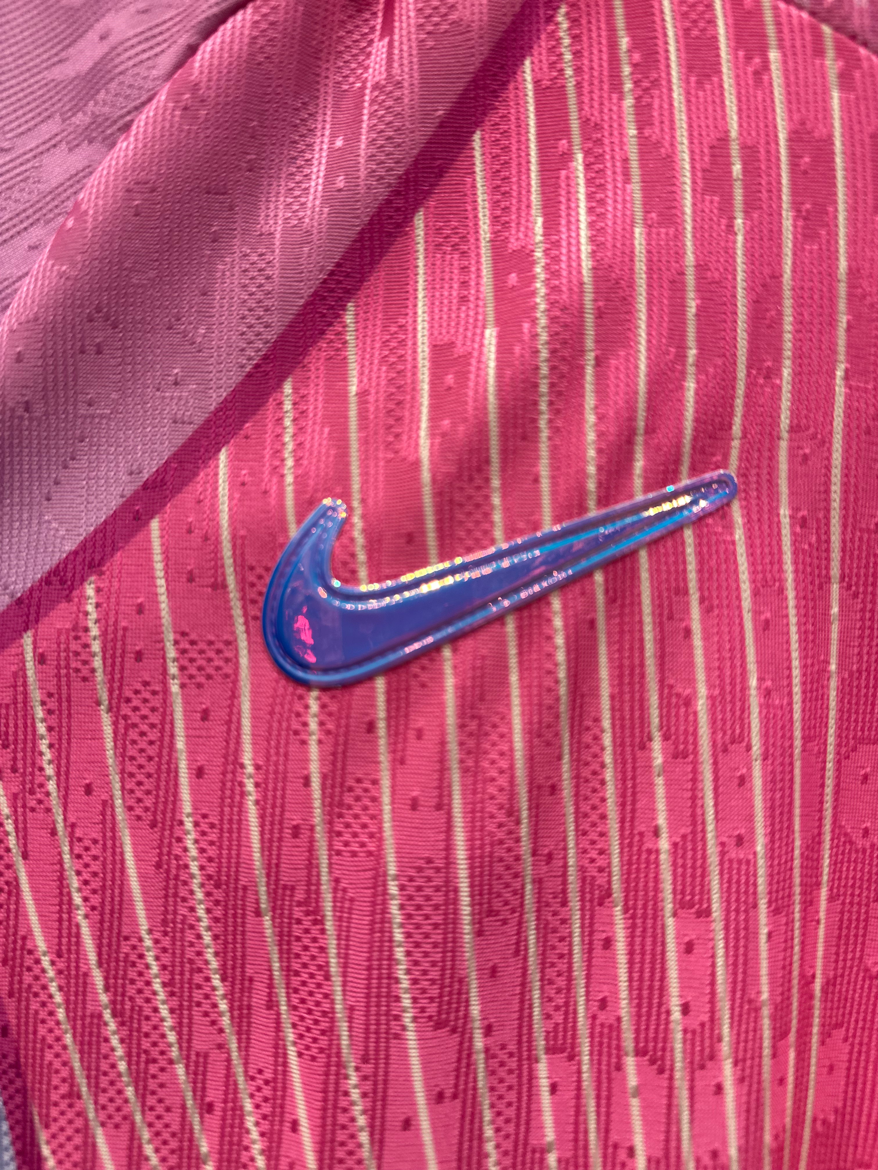 Barcelona Pink 25/26 Player Edition