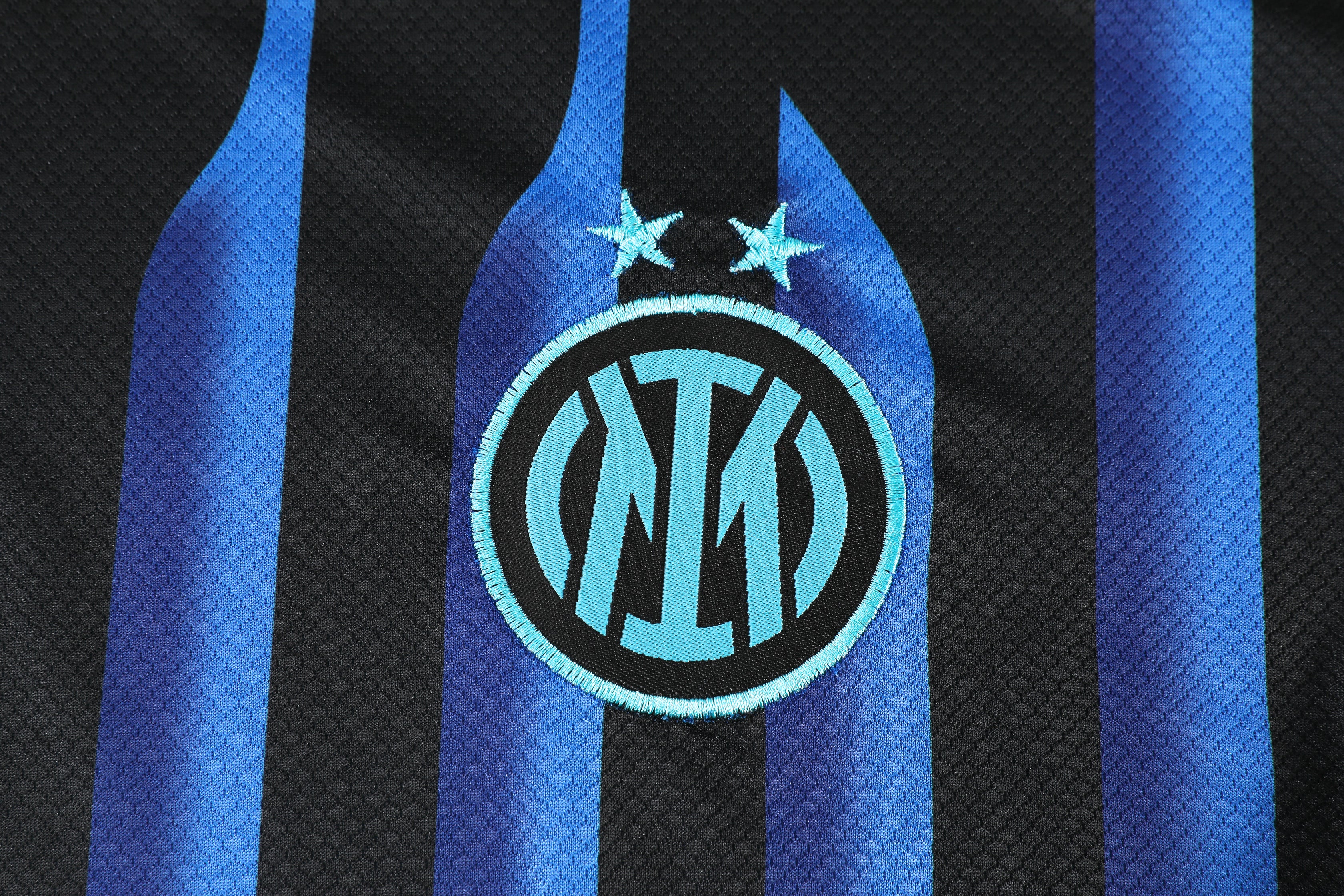 Inter Milan Home 25/26 full set breathable fabric detail