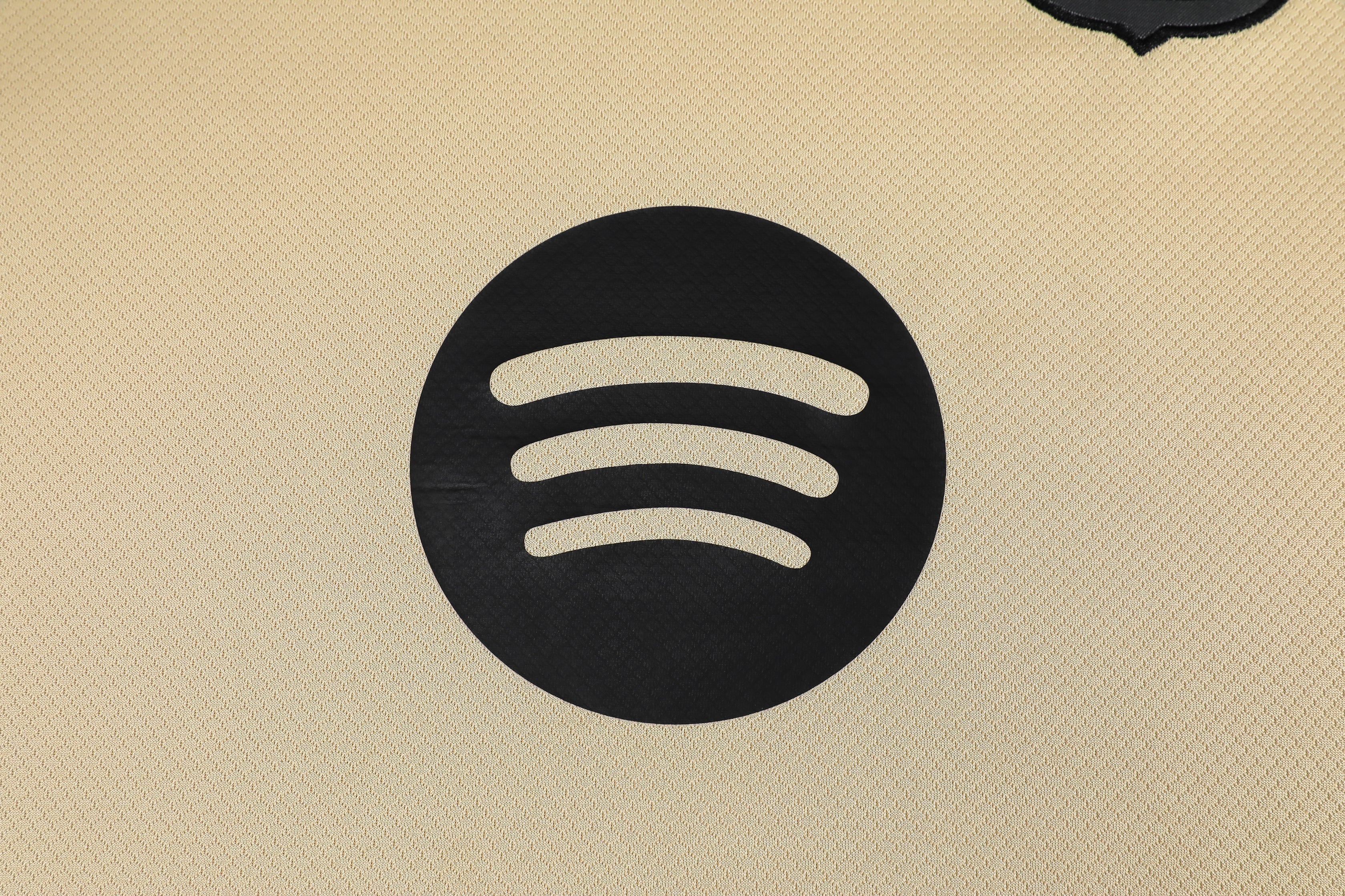 Barcelona Away 25/26 full set match style kit