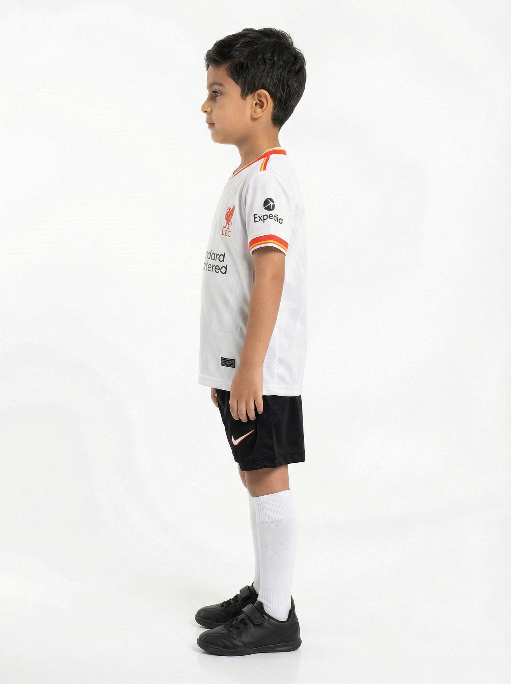 ليفربول الثالث 24/25 أطفال بالجوارب
