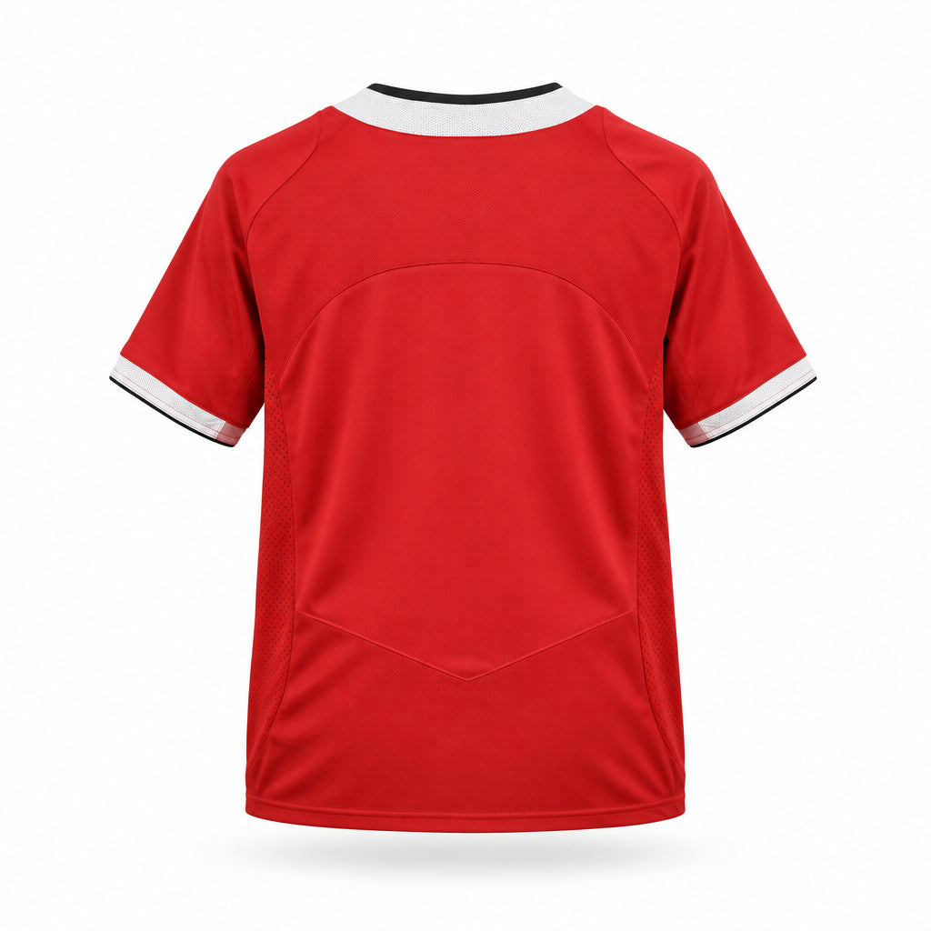 Manchester United Home 04/05 football jersey iconic retro style