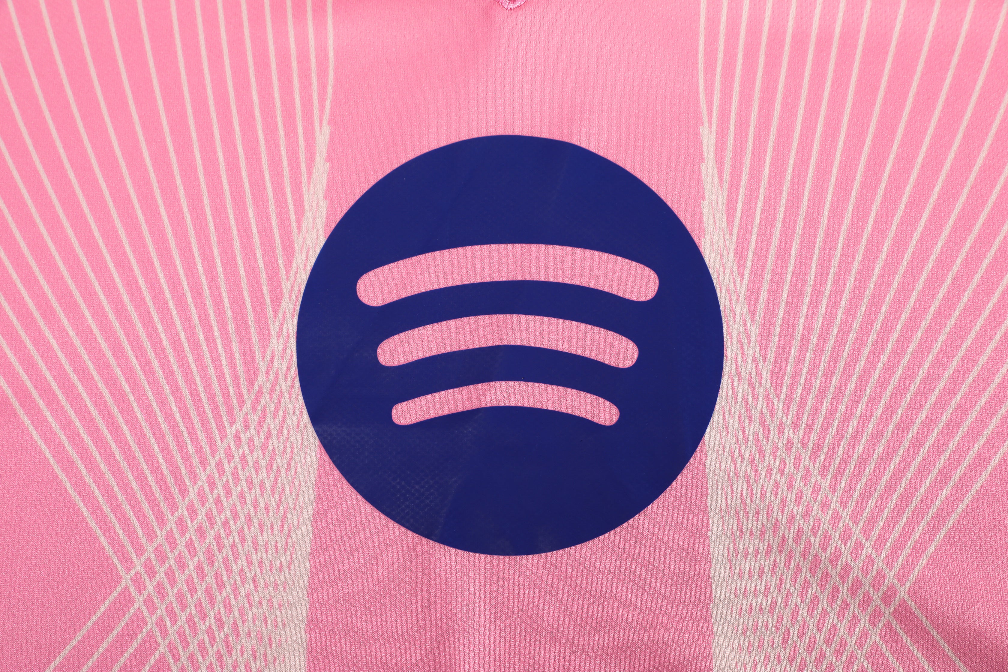 Barcelona Pink 25/26 full set breathable fabric detail