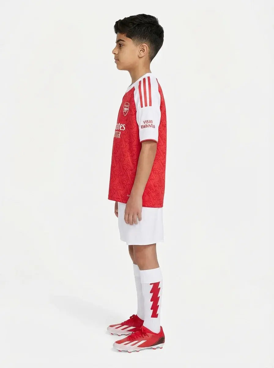 Arsenal home junior kit in Qatar