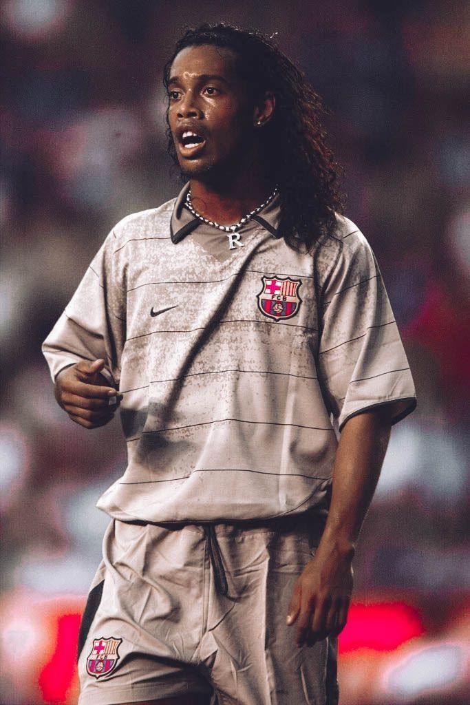 Barcelona Away 03/04 Retro Jersey