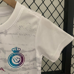 طقم النصر الثالث للأطفال 23/24 مع الجوارب